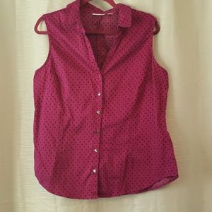 Sleeveless button down with V neck xl